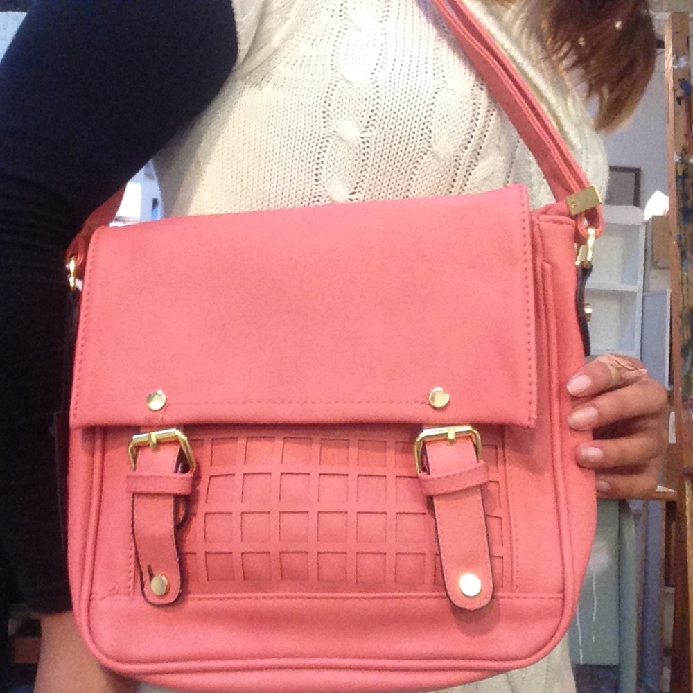 MoDa Crossbody Bag w/ FREE gift